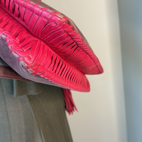 Like New Elliott Lucca Leather Bag Purse - Picture 8 of 11